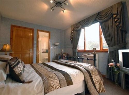 The Roods B&B อินเวอร์คีทิง ภายนอก รูปภาพ